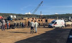 İzmir'de üzerine parça düşen işçi hayatını kaybetti