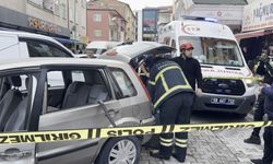 Araçtaki piknik tüpü bomba gibi patladı: 1 yaralı