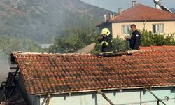 Ortaca’da ev ve ahır yangını