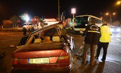 Nevşehir’de turistleri taşıyan otobüs ile otomobil çarpıştı: 2 ölü, 3 yaralı