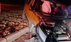Siirt'te otomobil ile hafif ticari araç çarpıştı: 2 yaralı