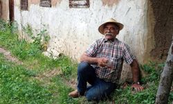 Haber alınamayan yaşlı adam, cami şadırvanında ölü bulundu