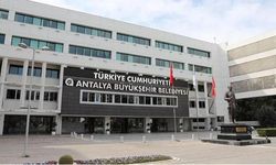 Antalya Büyükşehir Belediyesine yönelik rüşvet soruşturmasında 2 kişi tutuklandı