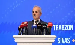 Uraloğlu, AK Parti Bölge Toplantısı’nda Konuştu: İdeoloji Değil, İcraat Odaklı Hizmet