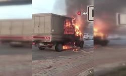 Büyükçekmece E-5 Karayolu’nda kamyonet alev aldı