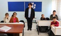 Azmin zaferi; görme engelli Züleyha öğretmen 22 yılda kendi gibi 300 öğrenciye ışık oldu