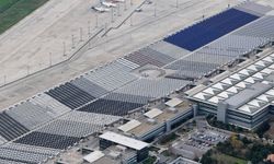 Atatürk Havalimanı'nda teslime hazır binlerce araç tek karede görüntülendi