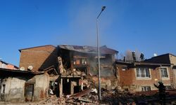 Erzurum'da iki katlı evde patlama meydana geldi: 1 yaralı