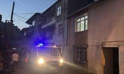 Kocaeli'de kolonlarında çatlak oluşan 3 katlı bina tedbir amaçlı boşaltıldı