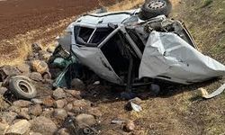 Şanlıurfa'da otomobil devrildi: 5 kişi yaralandı