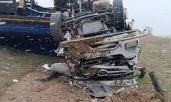 Yozgat'ta devrilen tırın sürücüsü hayatını kaybetti