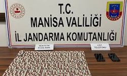 Manisa'da otomobilde yasaklı maddeyle yakalanan 2 şüpheli tutuklandı