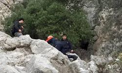 Antalya'da dağda mahsur kalan kişi kurtarıldı