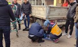 Bursa'da kamyonete çarpan motosikletin sürücüsü ağır yaralandı