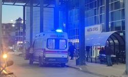 İzmir'de bıçaklı kavgada 1 kişi yaralandı