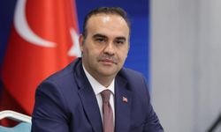 Bakan Kacır'dan gençlere mesaj: Yapay zeka ve çip tasarımı programlarına başvurun