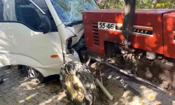 Bolu'da traktör ile kamyonet çarpıştı: 5 kişi yaralandı
