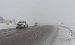 Malatya-Sivas kara yolu kar nedeniyle ulaşıma kapatıldı
