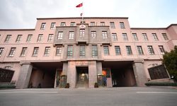 MSB: Düşen uçağın enkazında kaza kırım çalışmaları sürüyor