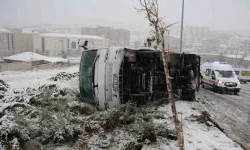 Nevşehir’de işçi servisi takla attı: 14 yaralı