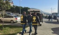 Bursa'da 3 farklı araçtan hırsızlık yaptıkları belirlenen 2 şüpheli tutuklandı