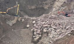 Taş ocağı şantiyesinde göçük altında kalan işçinin cansız bedenine ulaşıldı