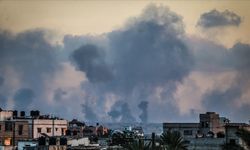 İsrail ordusu, Gazze'de "Sarı Hattı aştıkları" iddiasıyla 2 Filistinliyi öldürdü