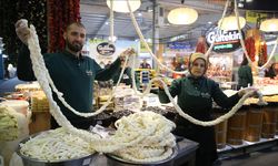 Diyarbakır’da yöresel lezzetler fuarı ziyaretçilerini ağırlamaya başladı