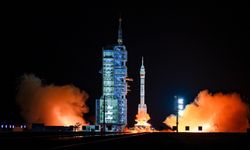 Çin, mekik aracında oluşan hasar nedeniyle dünyaya dönemeyen taykonotları kurtarmak üzere hazırlık yapıyor