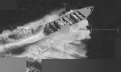 ABD, Doğu Pasifik’te uyarıcı madde taşıdığı iddia edilen tekneyi vurdu