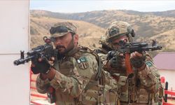 Pakistan'da ordunun en üst düzey görevi için yetkiler çoğaltıldı