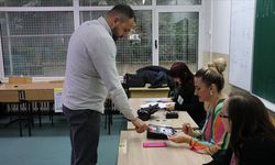 Kuzey Makedonya'da yerel seçimin ikinci turunda iktidar partisi ile ortakları önde gidiyor