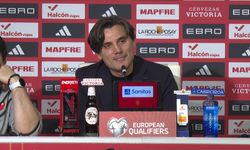 Montella: İspanya maçındaki performans bizi gururlandırdı