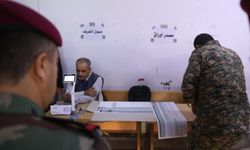 Irak'ta parlamento seçimi: Güvenlik birimlerinde görevli olanlar oy vermeye başladı