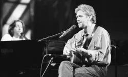 Şok Karar! 1994 Eurovision şampiyonu McGettigan, İsrail'in yarışmaya katılmasına tepki olarak ödülünü geri veriyor