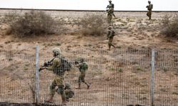 Bir grup İsrailli, sınırı geçerek Gazze Şeridi'nin kuzeyine girdi