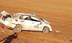 Kontrolden çıkan otomobil tarlaya uçtu