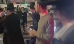 İsrail’de askerlik karşıtı protesto düzenleyen Ultra Ortodoks Yahudilerin arasına araç daldı