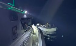 İzmir'de 58 düzensiz göçmen kurtarıldı, 62 düzensiz göçmen yakalandı