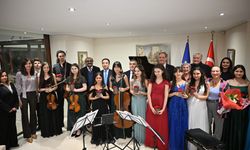 Brüksel'de "Türkiye'nin Genç Yetenekleri" yıl sonu konseri düzenlendi