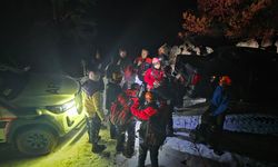 Adana'da dağda mahsur kalan 3 kişi kurtarıldı