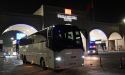 Samsunspor’la karşılaşacak AEK'nin taraftarları Türkiye'ye geldi