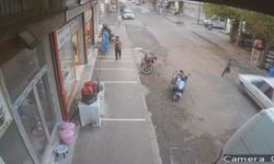 Siverek'te otomobilin çarptığı çocuk, ayağa kalkarak kaçtı