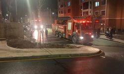 Şarjda bırakılan cep telefonunun bataryası patladı