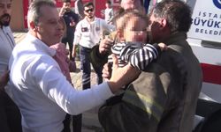 Sancaktepe'de asansör yangını: Anne-çocuk ve 2 itfaiye eri dumandan etkilendi