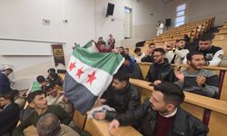 Kütahya'da eğitim gören Suriyeli öğrenciler, Baas rejiminin devrilmesinin birinci yıl dönümünü kutladı