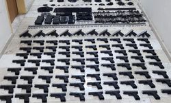 Bagajdan 90 adet ruhsatsız tabancı çıktı