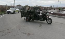 Tavşanlı'da elektrikli motosiklet devrildi: 4 yaralı
