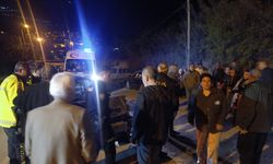 Otomobiller çarpıştı: 3 yaralı