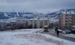 Erzurum güne karla uyandı